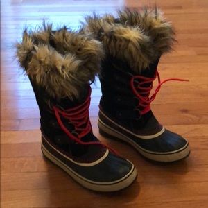 Sorel Joan of Arctic boots sz 8.5